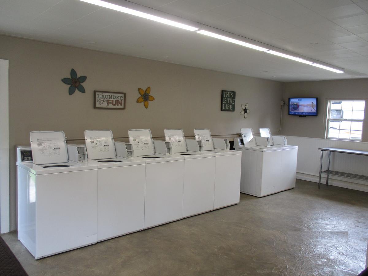 Travelers World Rv Resort San Antonio Bagian luar foto
